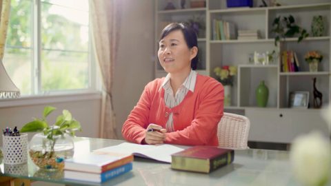 Kuishi kwa Kudhihirisha Mfano wa Binadamu Mwishowe